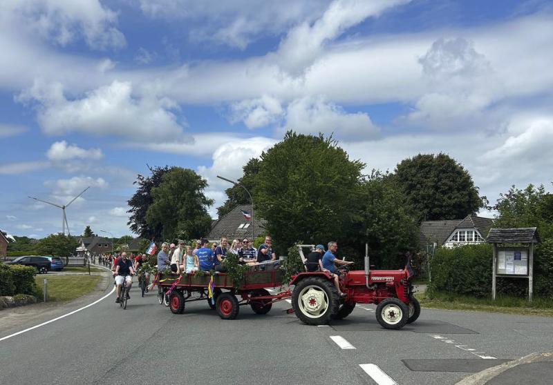 Sommerfest in Linnau begeistert Besucher